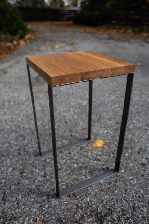 Taboret drewniany stołek dąb lity loft stal 50 cm Taboret drewniany stołek dąb lity loft stal 50 cm