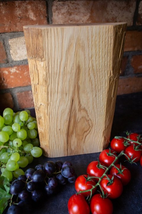 Deska do krojenia i serwowania RUSTIC dębowa 30 cm Deska do krojenia i serwowania RUSTIC dębowa 30 cm