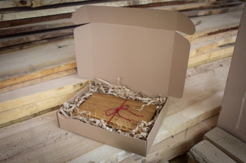 PREZENT KORNIK 30*20*3 cm DESKA w opakowaniu prezentowym